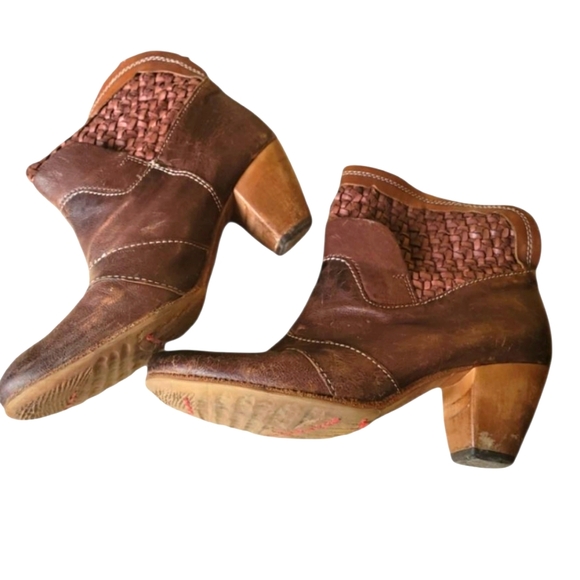 PAKROS Exquisite Leather Ankle Boots - Picture 2 of 10